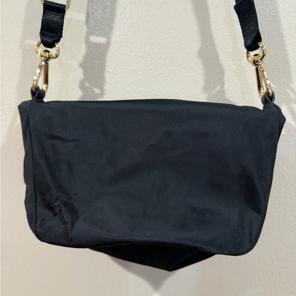 Lululemon Elegant Black Crossbody Bag - Picture 6 of 10